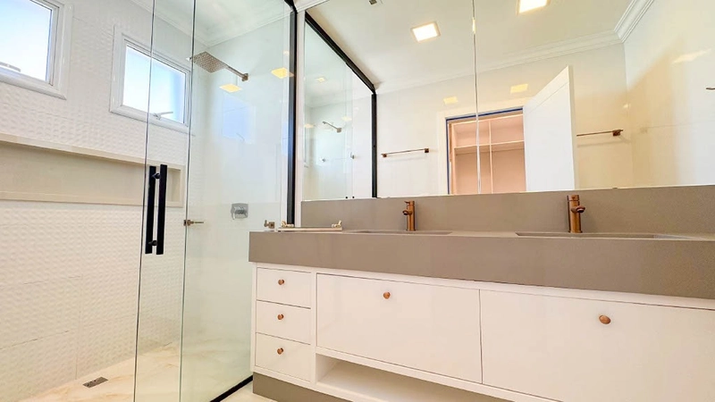 Cobertura Duplex de Alto Padrão na Quadra do Mar – Meia Praia: 27ª foto da galeria de imagens do imóvel