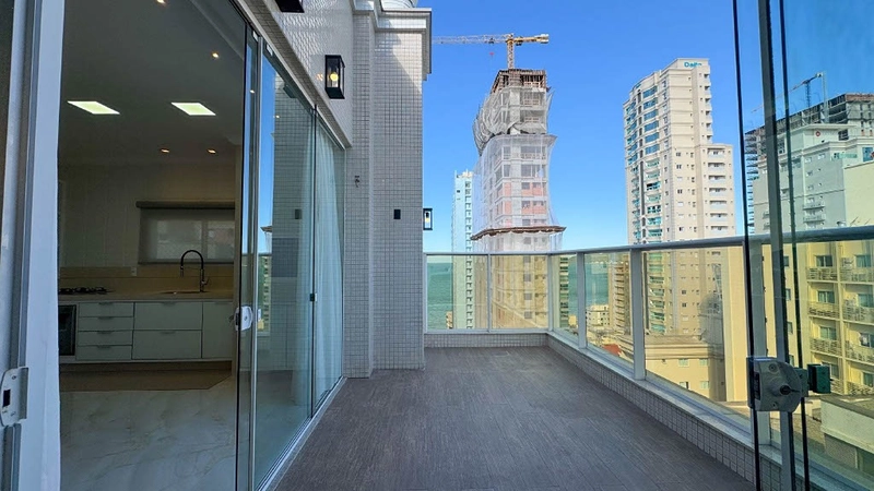 Cobertura Duplex de Alto Padrão na Quadra do Mar – Meia Praia: 38ª foto da galeria de imagens do imóvel