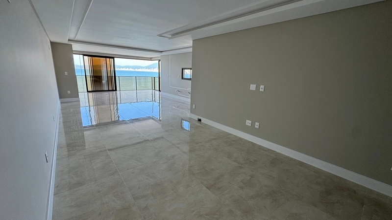 Apartamento de alto padrão à venda no Centro de Itapema – 185 m² privativos | 4 suítes | 3 vagas: 4ª foto da galeria de imagens do imóvel