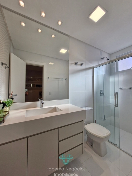 Apartamento 4 Dormitórios Sendo 4 Suítes - Frente para o mar.: 60ª foto da galeria de imagens do imóvel