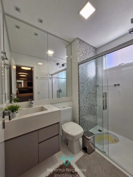 Apartamento 4 Dormitórios Sendo 4 Suítes - Frente para o mar.: 53ª foto da galeria de imagens do imóvel