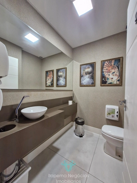 Apartamento 4 Dormitórios Sendo 4 Suítes - Frente para o mar.: 28ª foto da galeria de imagens do imóvel
