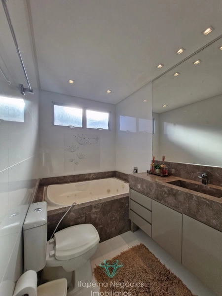Apartamento 4 Dormitórios Sendo 4 Suítes - Frente para o mar.: 44ª foto da galeria de imagens do imóvel