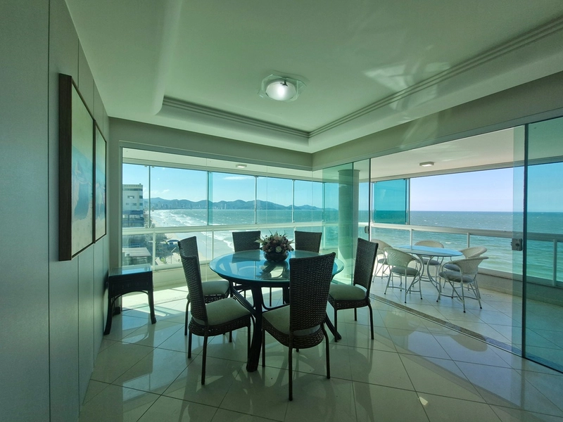 Apartamento Frente mar., 04 dormitórios, 02 vagas.: 1ª foto da galeria de imagens do imóvel