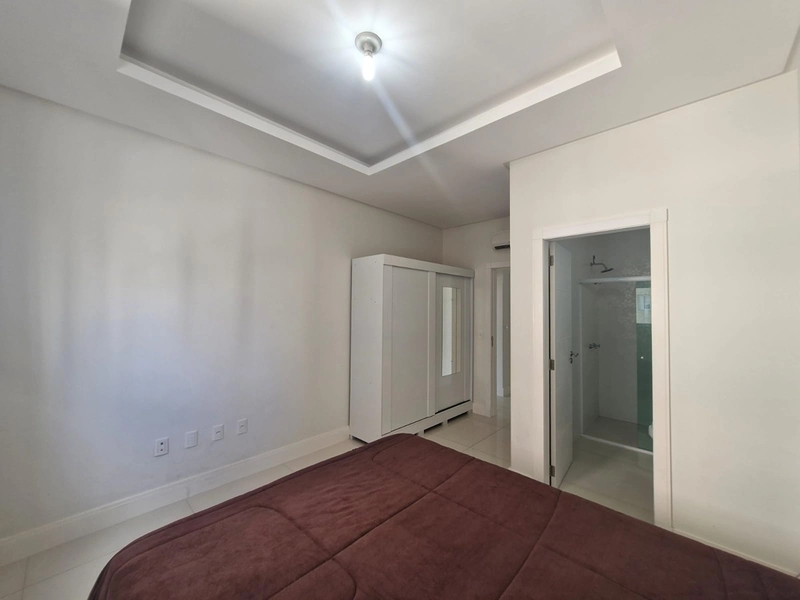 LOCAÇÃO DE APARTAMENTO – MEIA PRAIA | FRENTE AVENIDA COM VISTA MAR: 18ª foto da galeria de imagens do imóvel