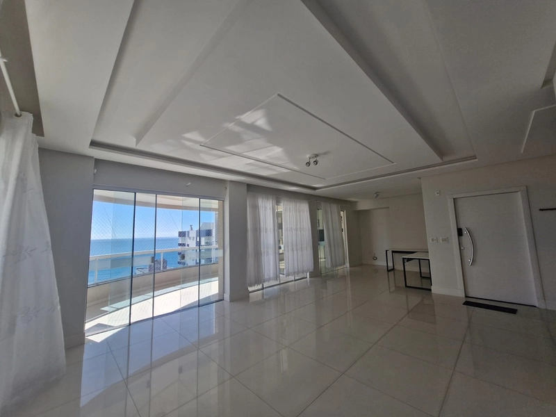 LOCAÇÃO DE APARTAMENTO – MEIA PRAIA | FRENTE AVENIDA COM VISTA MAR: 12ª foto da galeria de imagens do imóvel