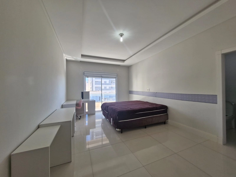 LOCAÇÃO DE APARTAMENTO – MEIA PRAIA | FRENTE AVENIDA COM VISTA MAR: 34ª foto da galeria de imagens do imóvel