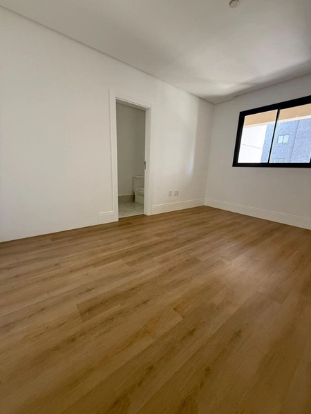 Apartamento à Venda em Meia Praia – Alto Padrão: 19ª foto da galeria de imagens do imóvel