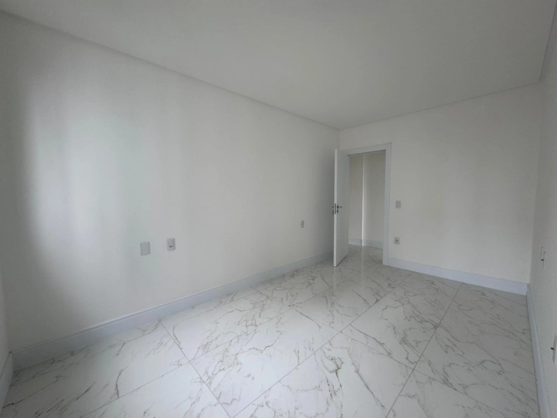 APARTAMENTO À VENDA — 150 METROS DO MAR: 32ª foto da galeria de imagens do imóvel