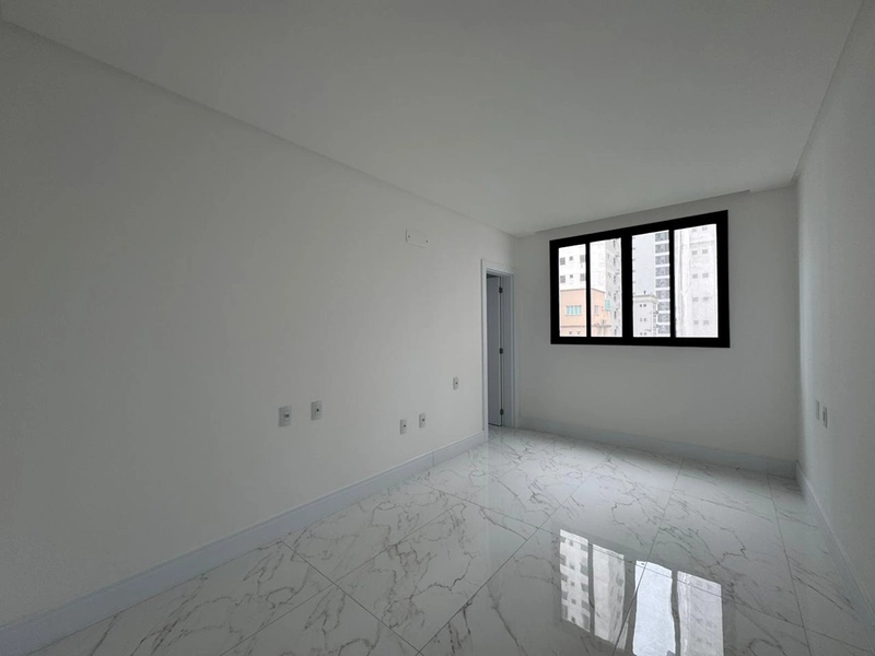 APARTAMENTO À VENDA — 150 METROS DO MAR: 27ª foto da galeria de imagens do imóvel