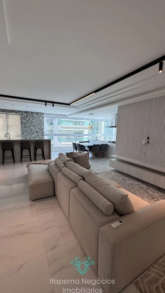 Apartamento com 4 suítes, 153 m²- Meia Praia - Itapema/SC: 4ª foto da galeria de imagens do imóvel