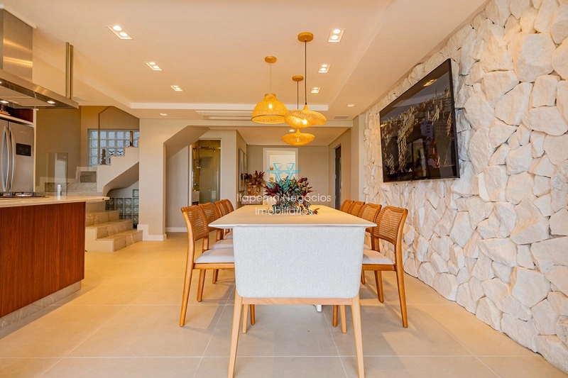 CASA BEIRA-MAR À VENDA – BOMBINHAS/SC: 30ª foto da galeria de imagens do imóvel