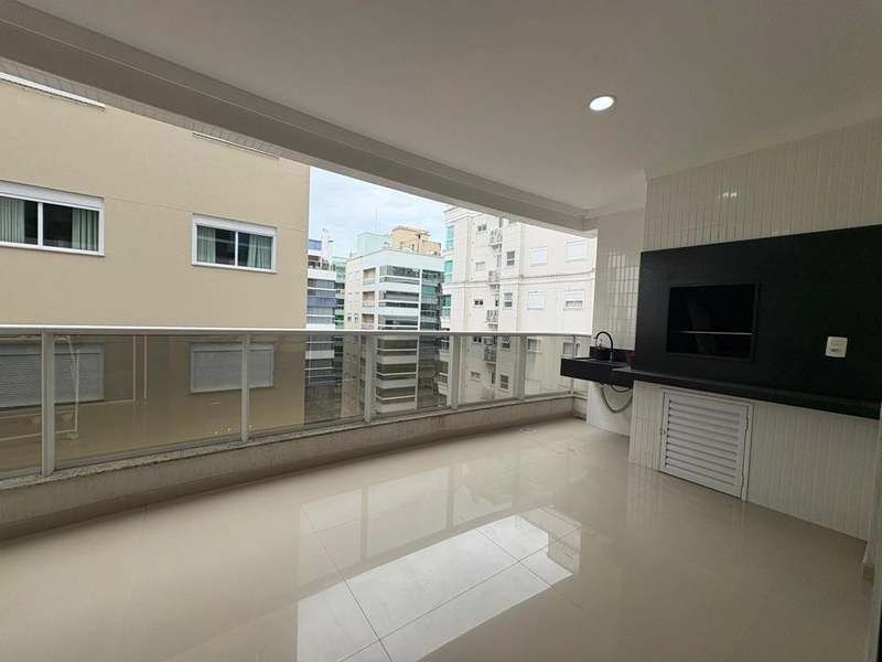 Locação de Temporada – Meia Praia | Quadra Mar: 7ª foto da galeria de imagens do imóvel