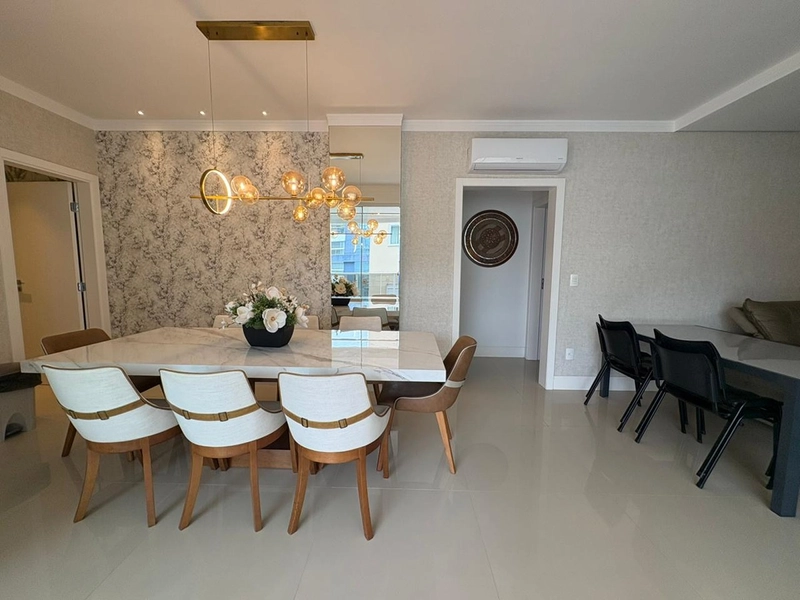 Locação de Temporada – Meia Praia | Quadra Mar: 12ª foto da galeria de imagens do imóvel