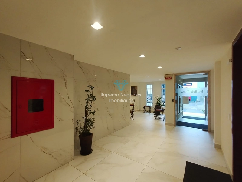 Apartamento à venda na Meia Praia – excelente localização: 3ª foto da galeria de imagens do imóvel
