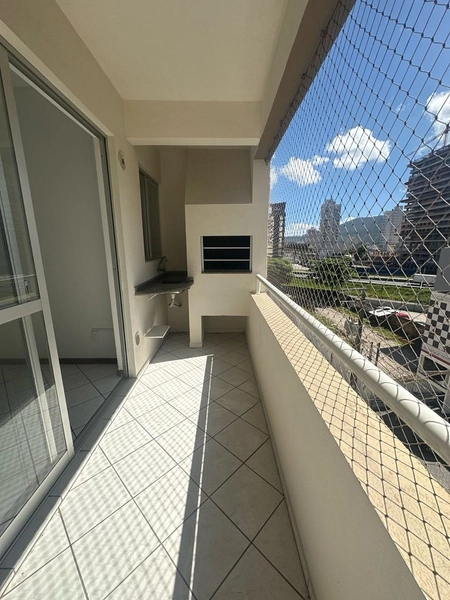 Apartamento à venda na Meia Praia – excelente localização: 1ª foto da galeria de imagens do imóvel