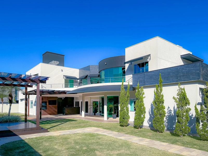 Casa de alto padrão: 34ª foto da galeria de imagens do imóvel