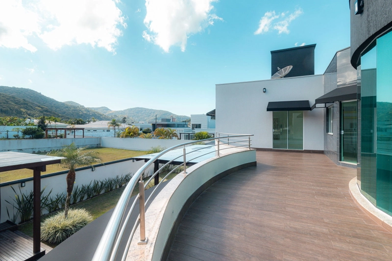 Casa de alto padrão: 26ª foto da galeria de imagens do imóvel