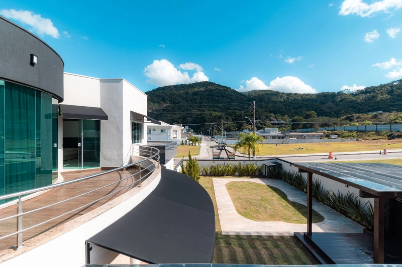 Casa de alto padrão: 27ª foto da galeria de imagens do imóvel