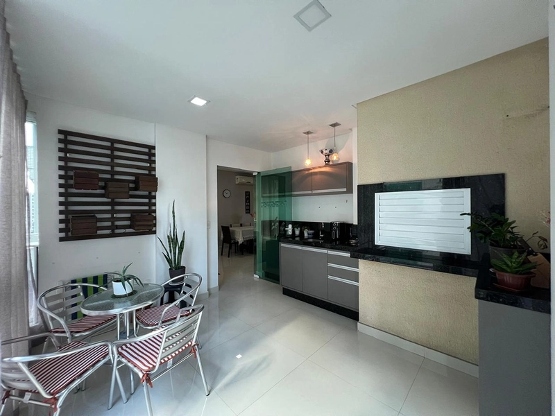 Apartamento à venda na segunda quadra do mar – 135m²: 1ª foto da galeria de imagens do imóvel