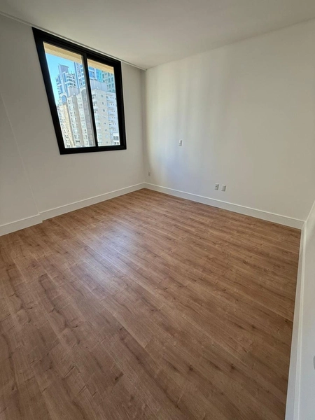 Apartamento à Venda em Meia Praia – Itapema/SC: 5ª foto da galeria de imagens do imóvel