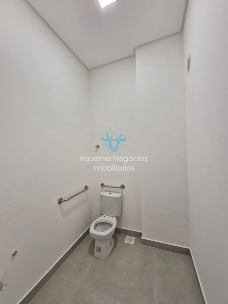 LOCAÇÃO – SALA COMERCIAL | MEIA PRAIA: 6ª foto da galeria de imagens do imóvel