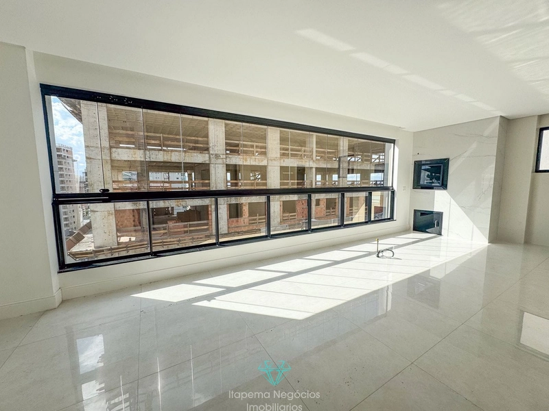 Apartamento com 3 Suítes em Porto Belo – Conforto e Elegância: 2ª foto da galeria de imagens do imóvel