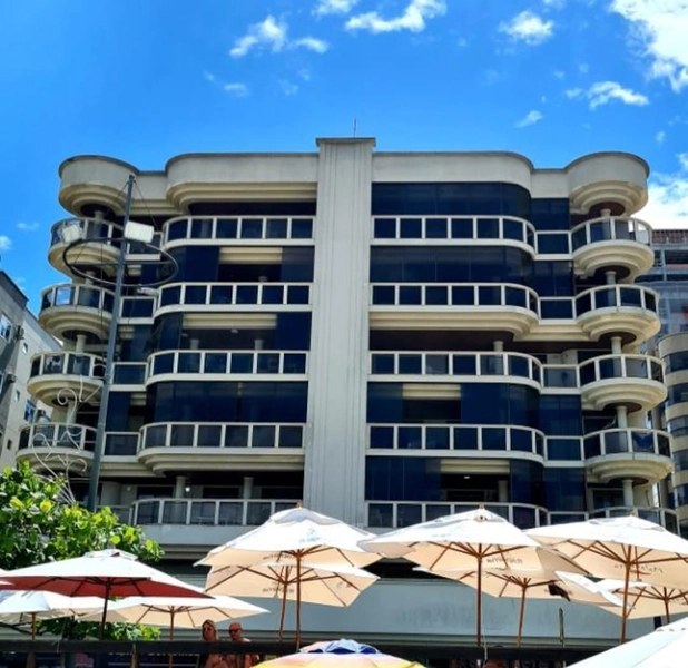 Localizado no centro de itapema, apartamento a poucos metros mar!: 1ª foto da galeria de imagens do imóvel