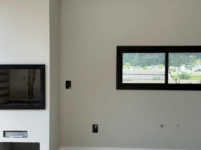 Casa de Alto Padrão para Aluguel em Condomínio Fechado -  Itapema, SC: 5ª foto da galeria de imagens do imóvel