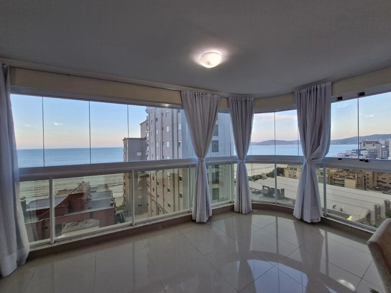 Apartamento à venda em Meia Praia – Frente Nereu Ramos, com vista mar: 4ª foto da galeria de imagens do imóvel