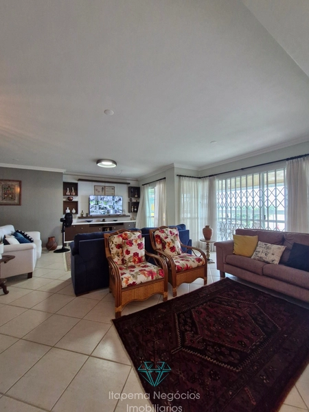Apartamento Frente Mar em Itapema: 10ª foto da galeria de imagens do imóvel