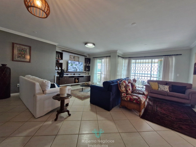 Apartamento Frente Mar em Itapema: 13ª foto da galeria de imagens do imóvel