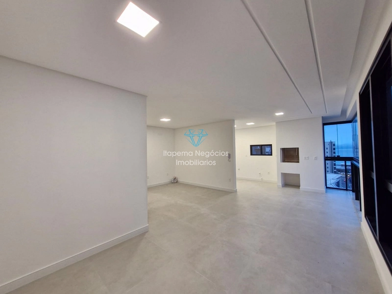 Apartamento em Meia Praia com área de lazer completa.: 1ª foto da galeria de imagens do imóvel