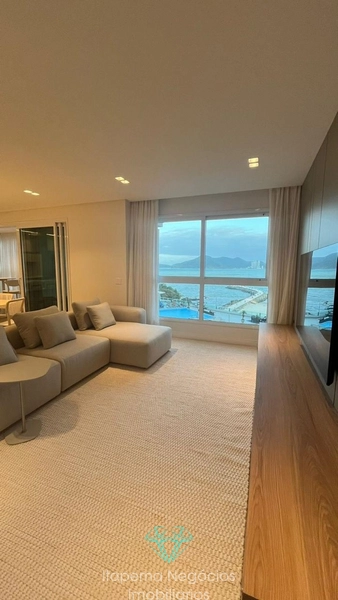 Apartamentos com 4 dormitórios em Balneário Camboriú: 3ª foto da galeria de imagens do imóvel