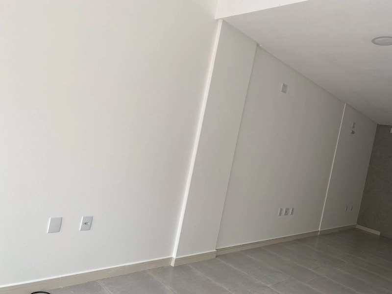 Sala comercial à venda em Meia Praia: 7ª foto da galeria de imagens do imóvel