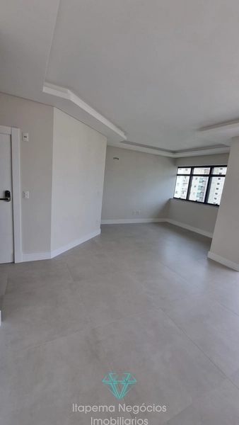 Apartamento 3 Dormitórios Sendo 3 Suítes .: 1ª foto da galeria de imagens do imóvel
