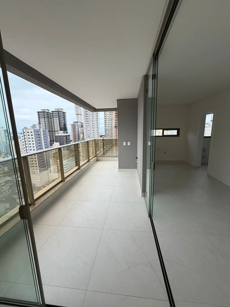 Apartamento à Venda – 135m² | Terceira Quadra Mar | Meia Praia – Itapema/SC: 1ª foto da galeria de imagens do imóvel