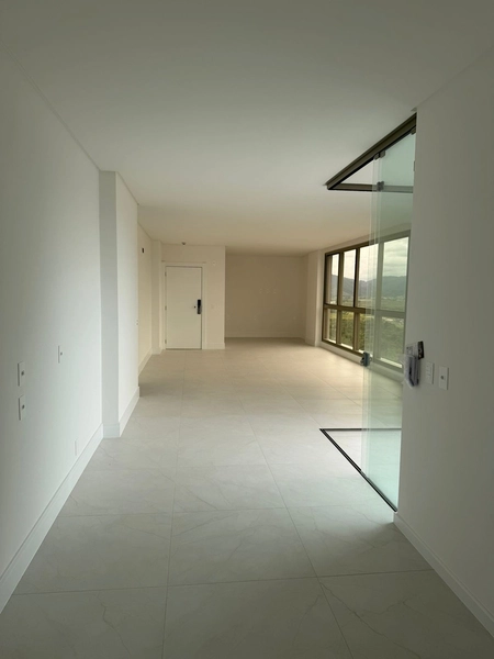 Apartamento à Venda – 135m² | Terceira Quadra Mar | Meia Praia – Itapema/SC: 9ª foto da galeria de imagens do imóvel
