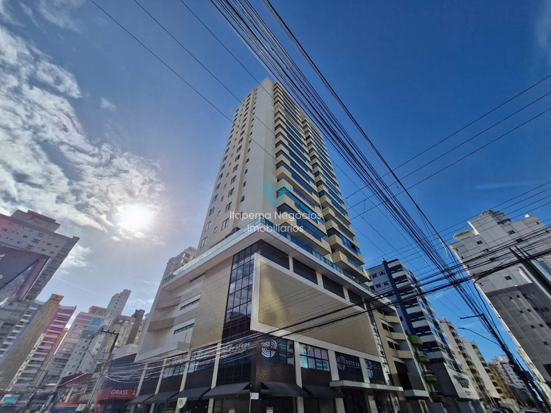 Sala comercial para locação em Meia Praia. : 2ª foto da galeria de imagens do imóvel