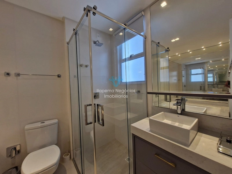 APARTAMENTO À VENDA – MEIA PRAIA | QUADRA MAR: 49ª foto da galeria de imagens do imóvel