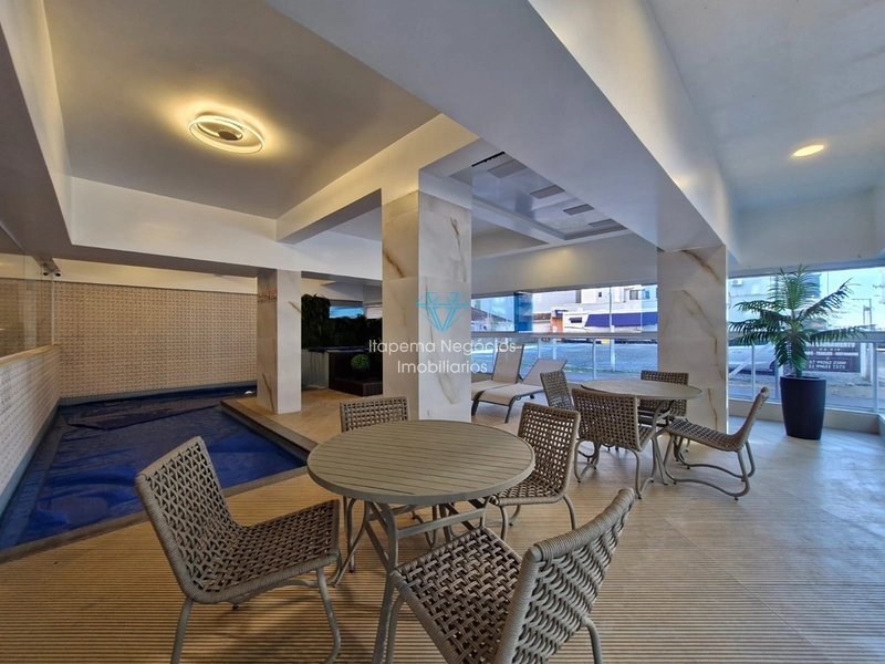 APARTAMENTO À VENDA – MEIA PRAIA | QUADRA MAR: 4ª foto da galeria de imagens do imóvel
