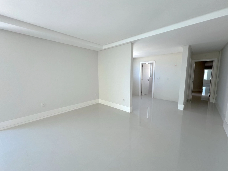 Apartamento 4 suítes 4 vagas - Centro: 8ª foto da galeria de imagens do imóvel