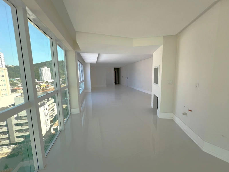 Apartamento 4 suítes 4 vagas - Centro: 9ª foto da galeria de imagens do imóvel