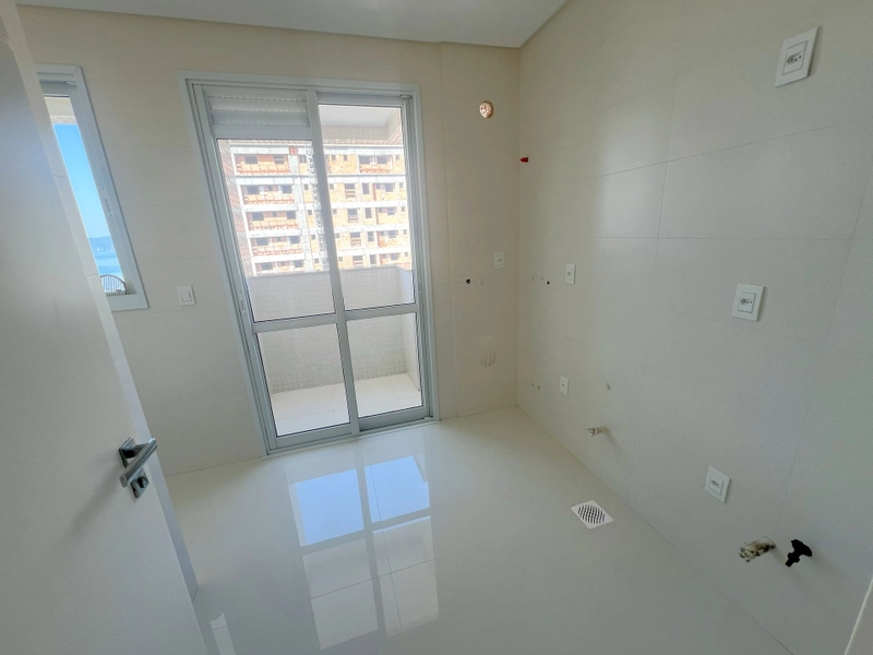 Apartamento 4 suítes 4 vagas - Centro: 13ª foto da galeria de imagens do imóvel