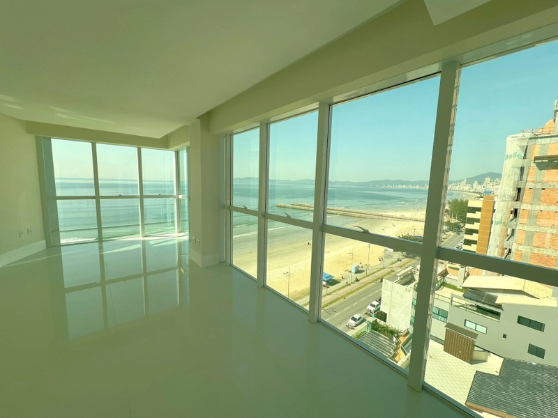 Apartamento 4 suítes 4 vagas - Centro: 3ª foto da galeria de imagens do imóvel