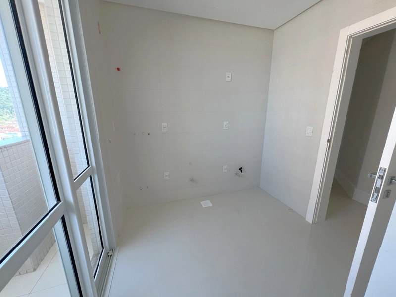Apartamento 4 suítes 4 vagas - Centro: 12ª foto da galeria de imagens do imóvel