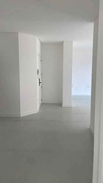 localizado na Meia Praia em Itapema. 3 suítes 2 vagas.: 26ª foto da galeria de imagens do imóvel