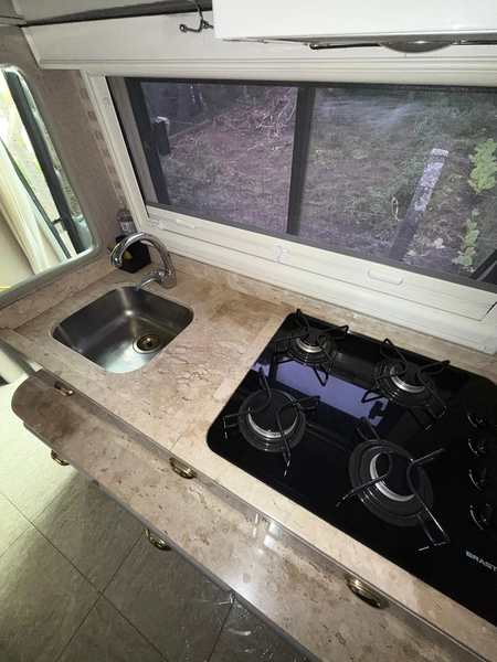 MOTORHOME COMPLETO – CONFORTO, TECNOLOGIA E AUTONOMIA TOTAL: 13ª foto da galeria de imagens do imóvel