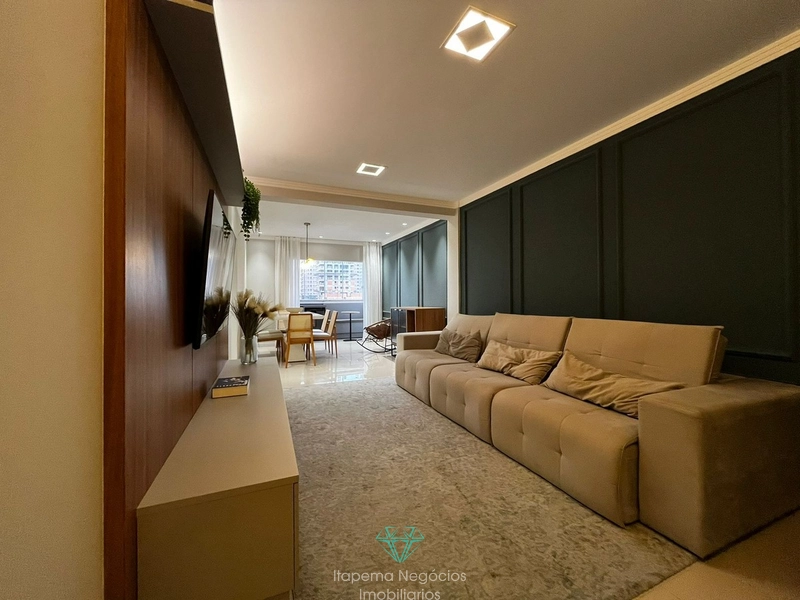 Apartamento mobiliado e equipado, 3 quartos, 1 suíte, a 400m do mar.: 1ª foto da galeria de imagens do imóvel