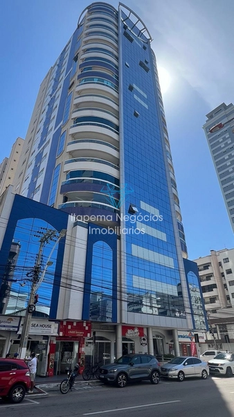 MEIA PRAIA | FRENTE AVENIDA COM VISTA MAR: 2ª foto da galeria de imagens do imóvel